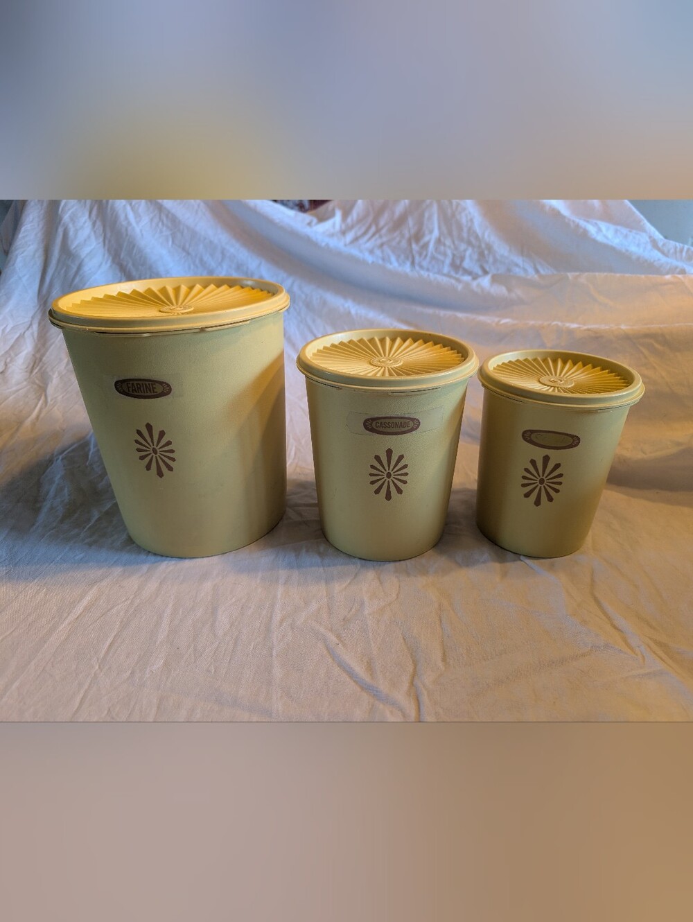 2/100$ Tupperware Yellow Retro Canister Trio - Picture 2 of 10
